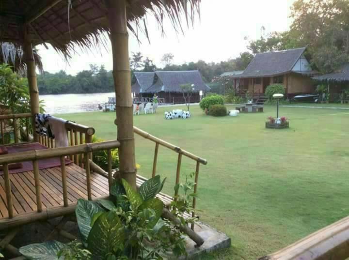 Bamboo House Resort Kanchanaburi Bagian luar foto