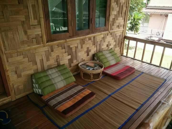 Bamboo House Resort Kanchanaburi Bagian luar foto